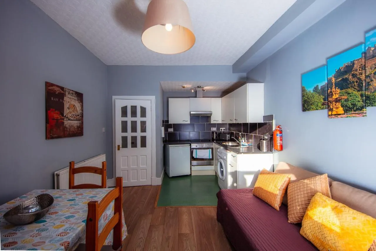 Warm&Welcoming City Centre Apartments By Meadows 6 Edinburgh